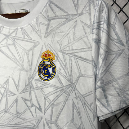 Real Madrid Training shirt 24/25 Fan Version